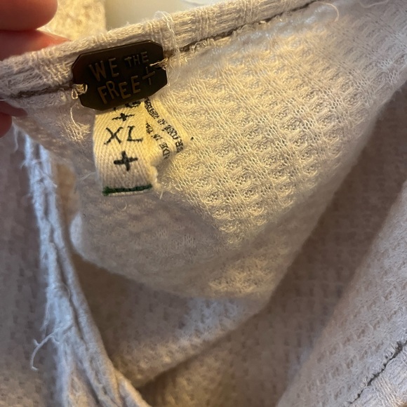 Free People Oversized cream Raw Hem Long Sleeve Waffle Knit
Thermal Shirt - Picture 3 of 4